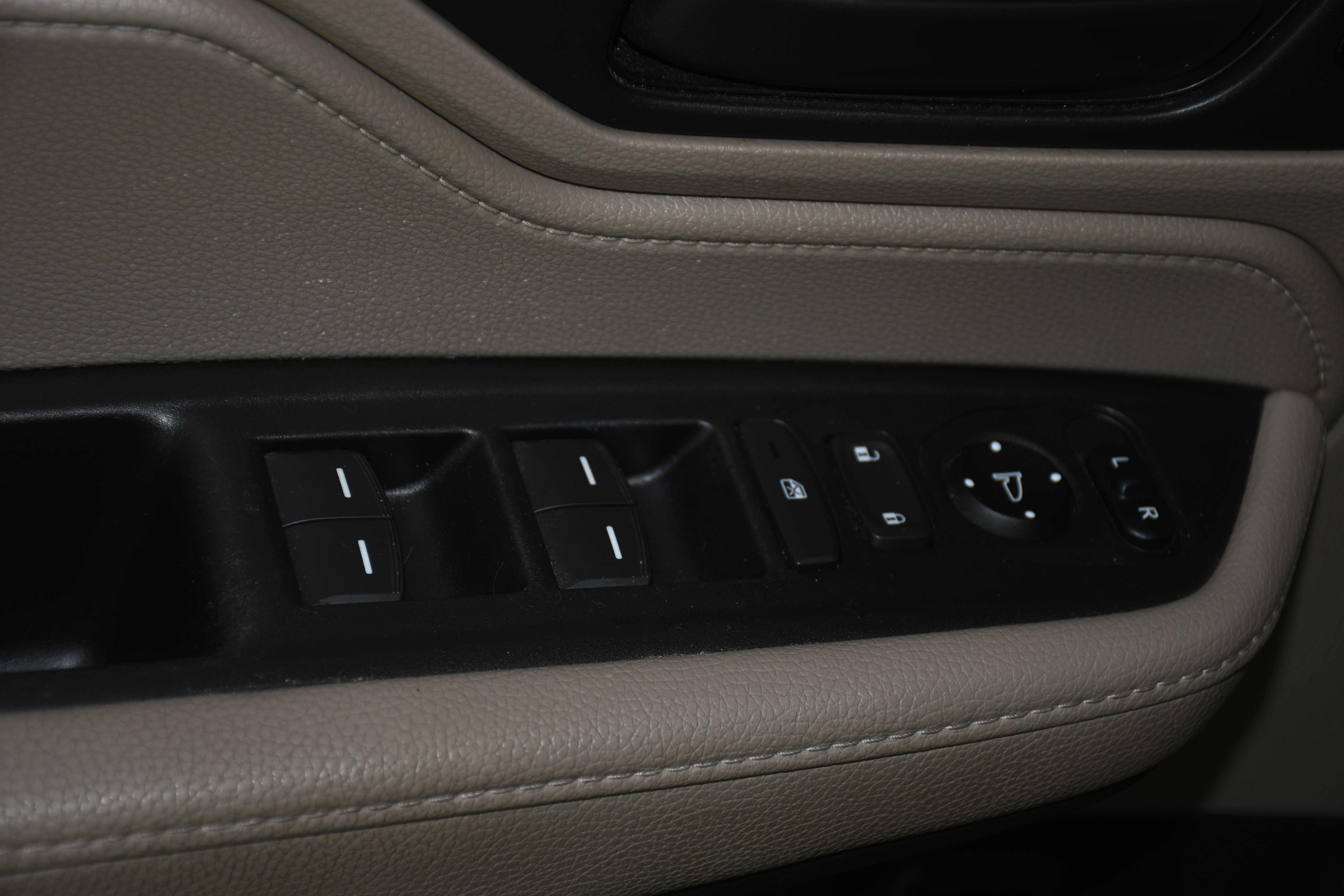 Used 2022  Honda EX-L image 11
