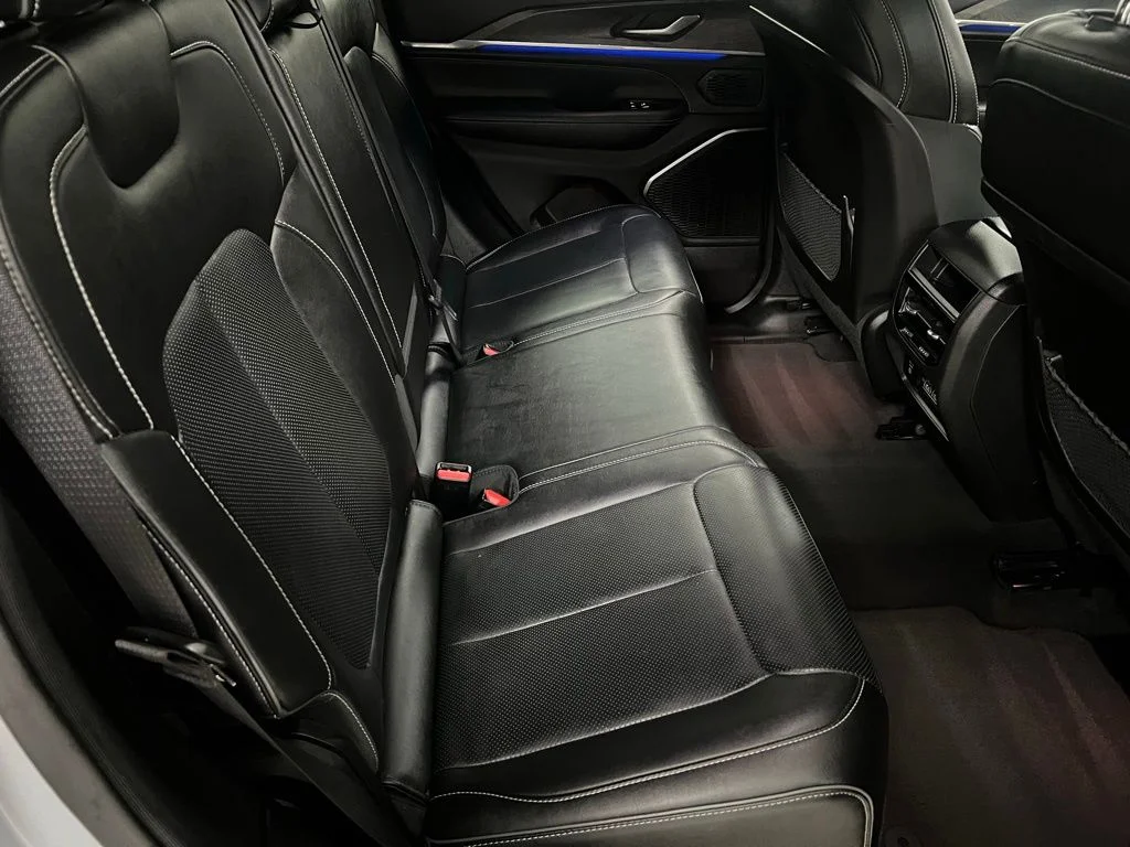 2023 Jeep Grand Cherokee Overland - Photo 61