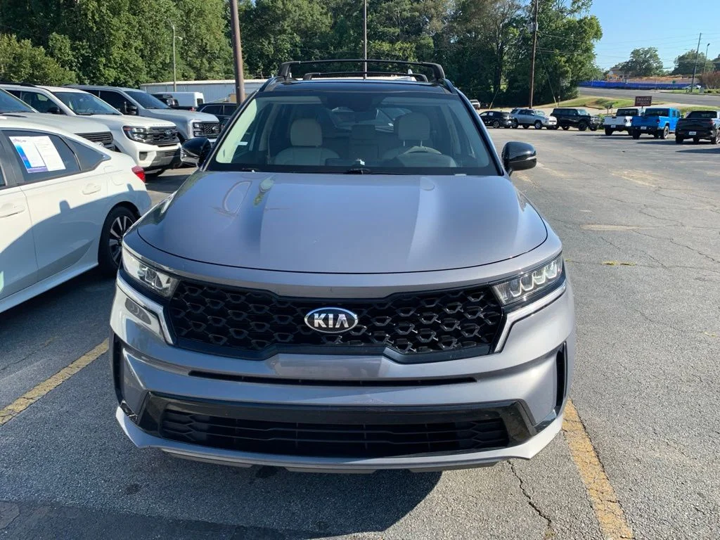 Used 2021 Silver Kia S image 1
