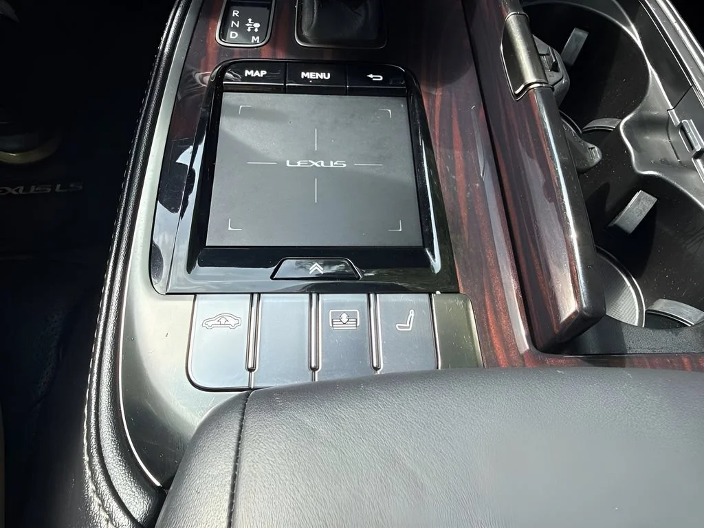 Used 2018  Lexus LS 500 image 24
