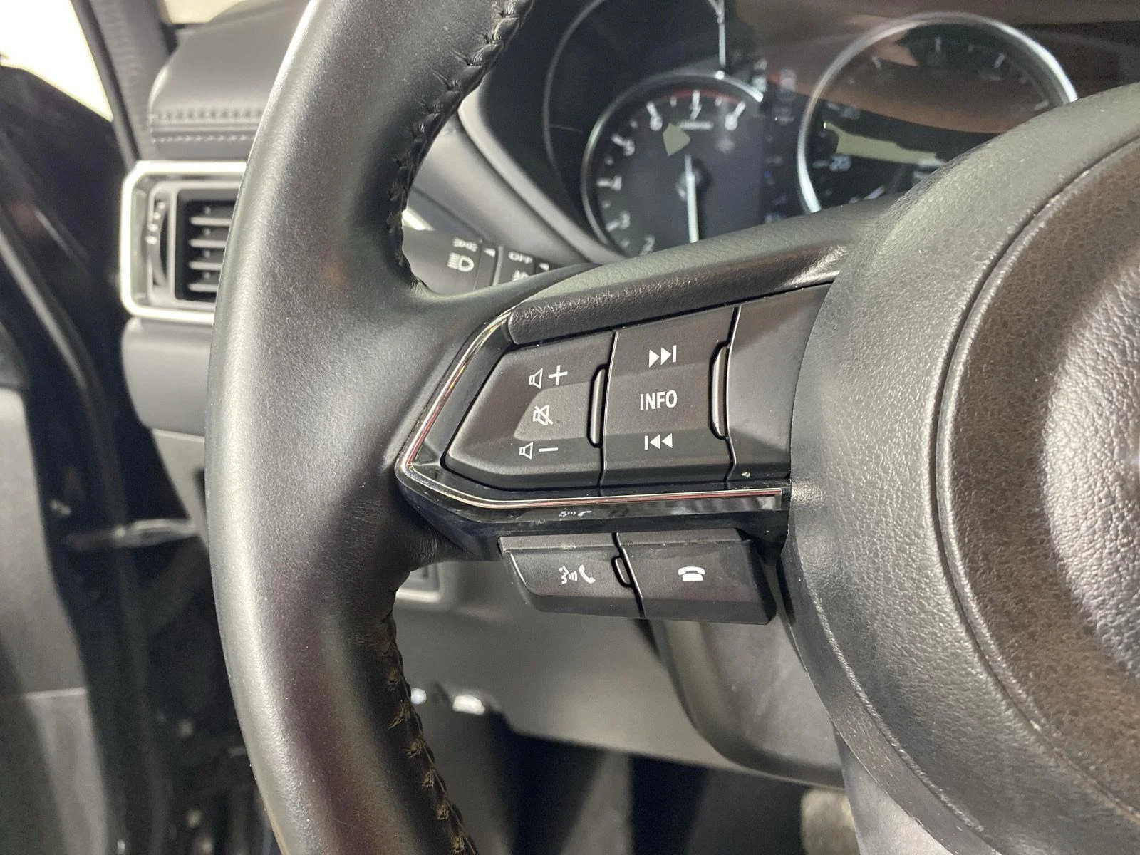 Used 2021 Jet Black Mica Mazda Grand Touring image 24