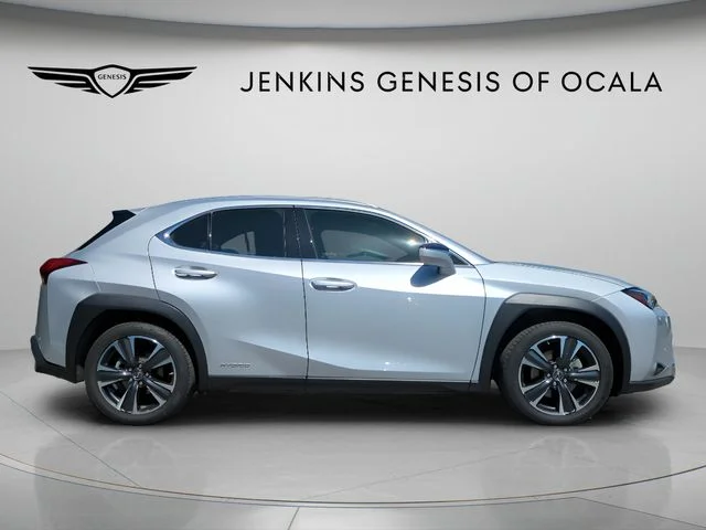 Used 2020 Silver Lexus 250h Base image 8