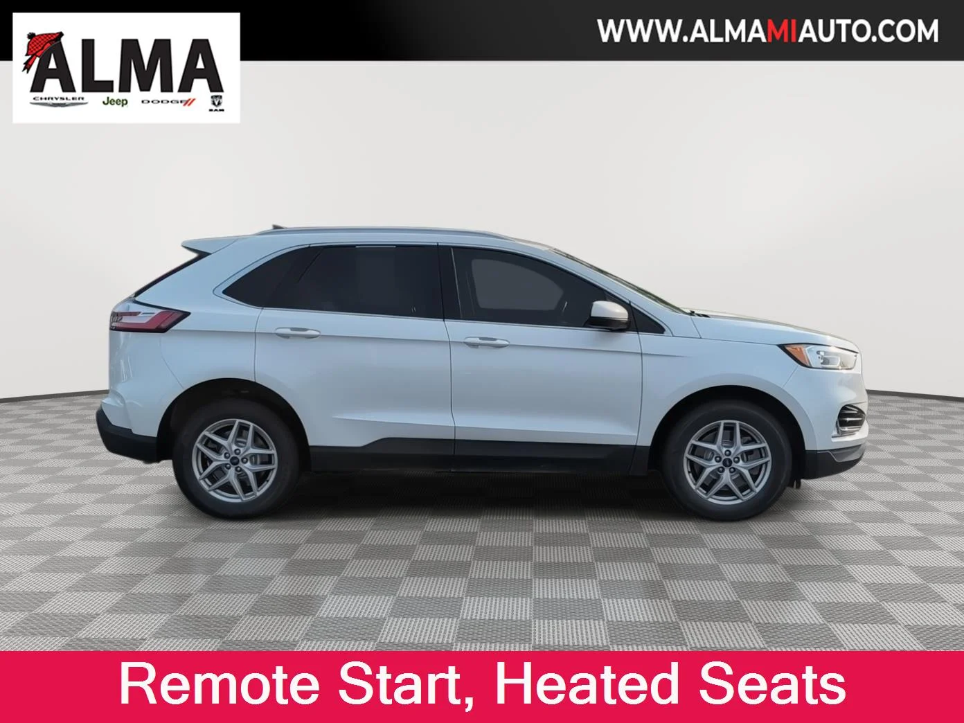 Used 2022 Star White Metallic Tri-Coat Ford SEL image 3