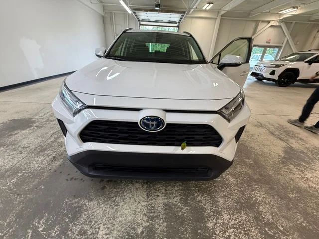 Used 2024 White Toyota LE image 30