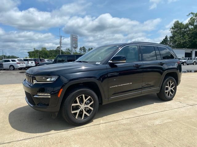 Used 2025 Black Jeep Limited image 3