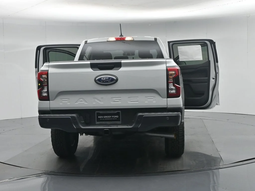 New 2026 Avalanche Ford XLT image 31