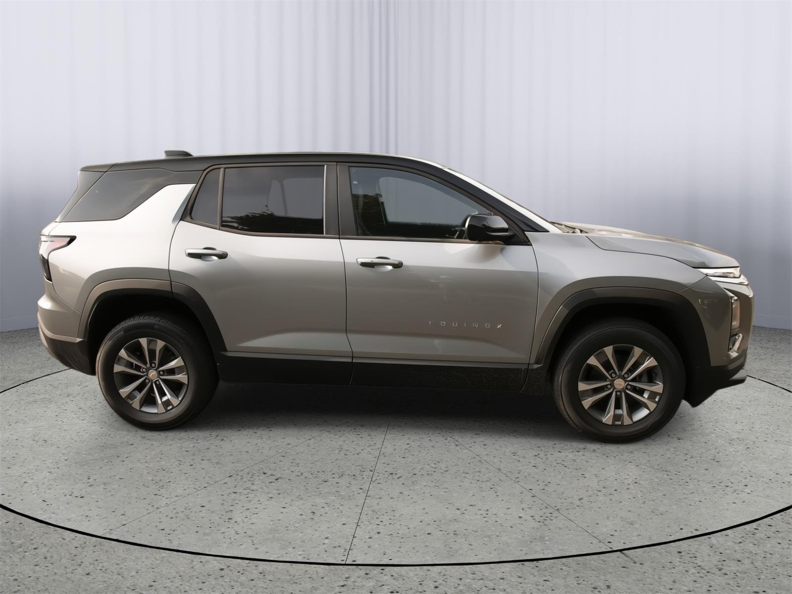 2027 Chevrolet Equinox LT - Photo 8
