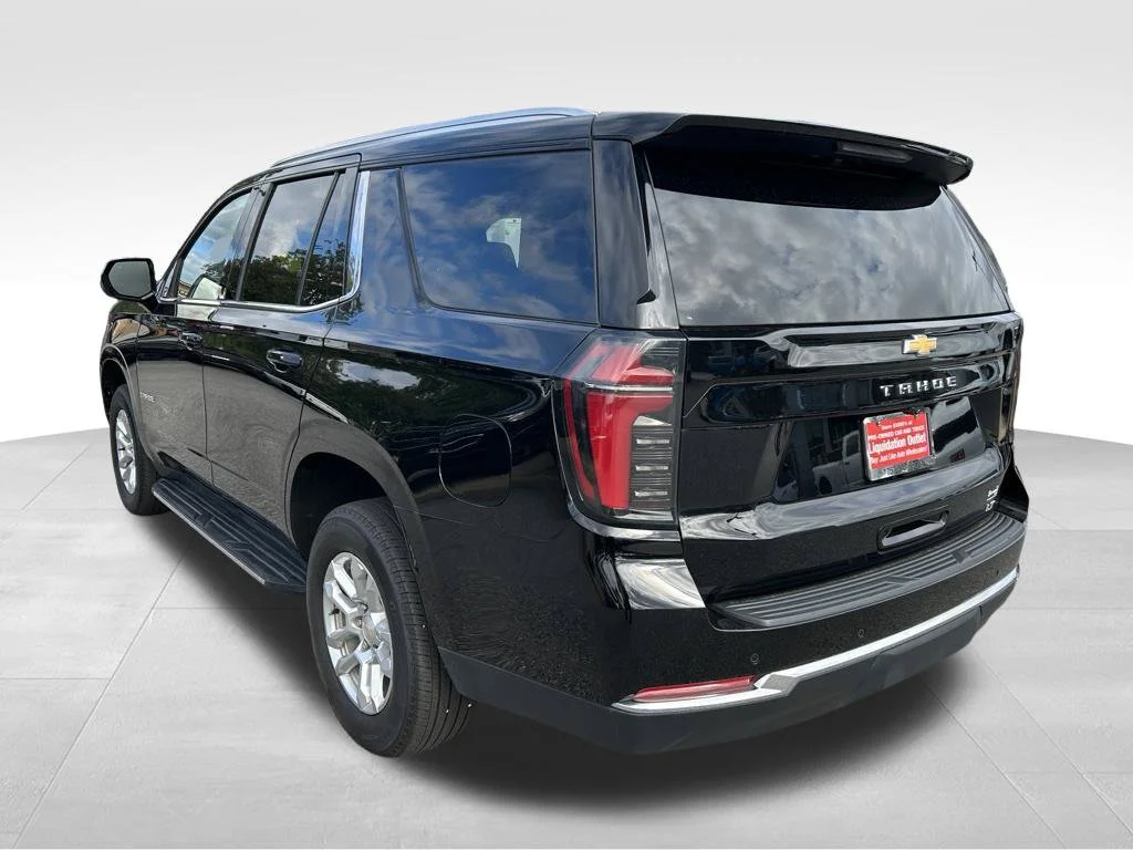 Used 2025 Black Chevrolet LT image 3