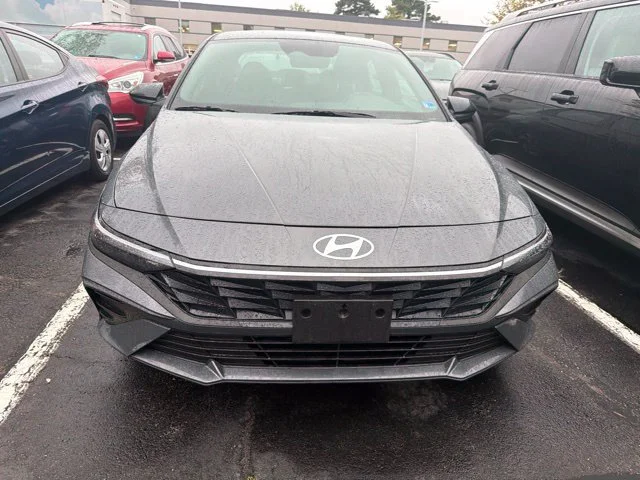Used 2025 Ecotronic Gray Pearl Hyundai SEL Sport image 3