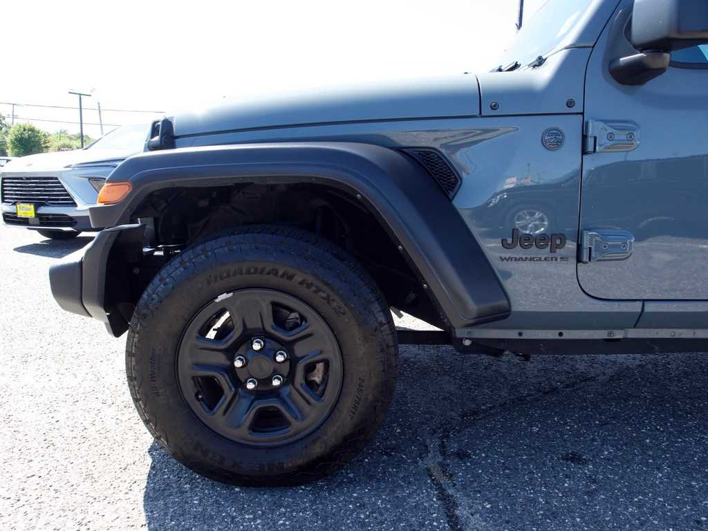 2024 Jeep Wrangler 4-Door Sport - Photo 9