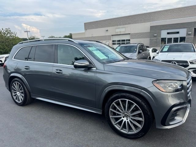 Certified Used 2025  Mercedes-Benz GLS 450 image 1