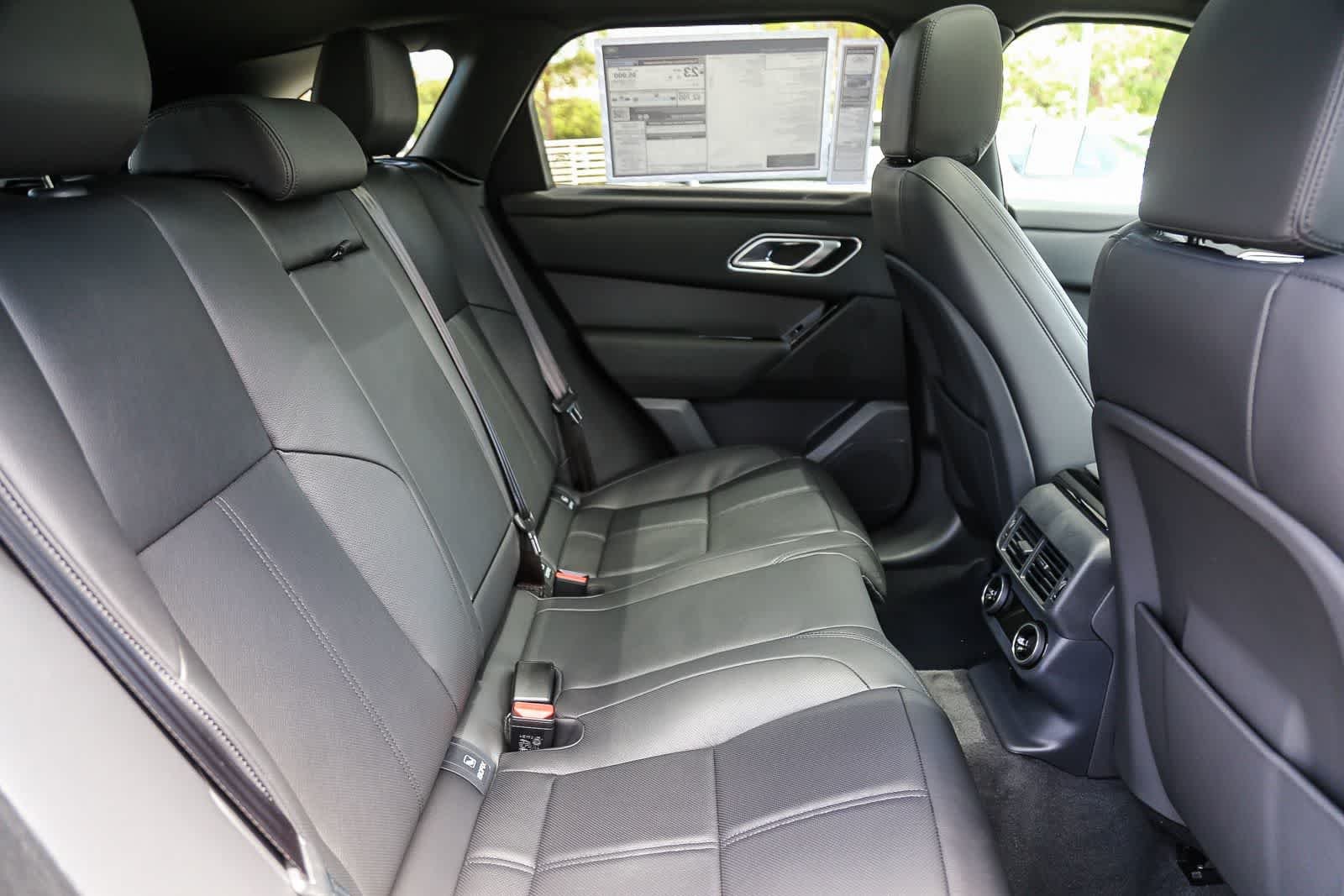 New 2026 Santorini Black Land Rover S image 15