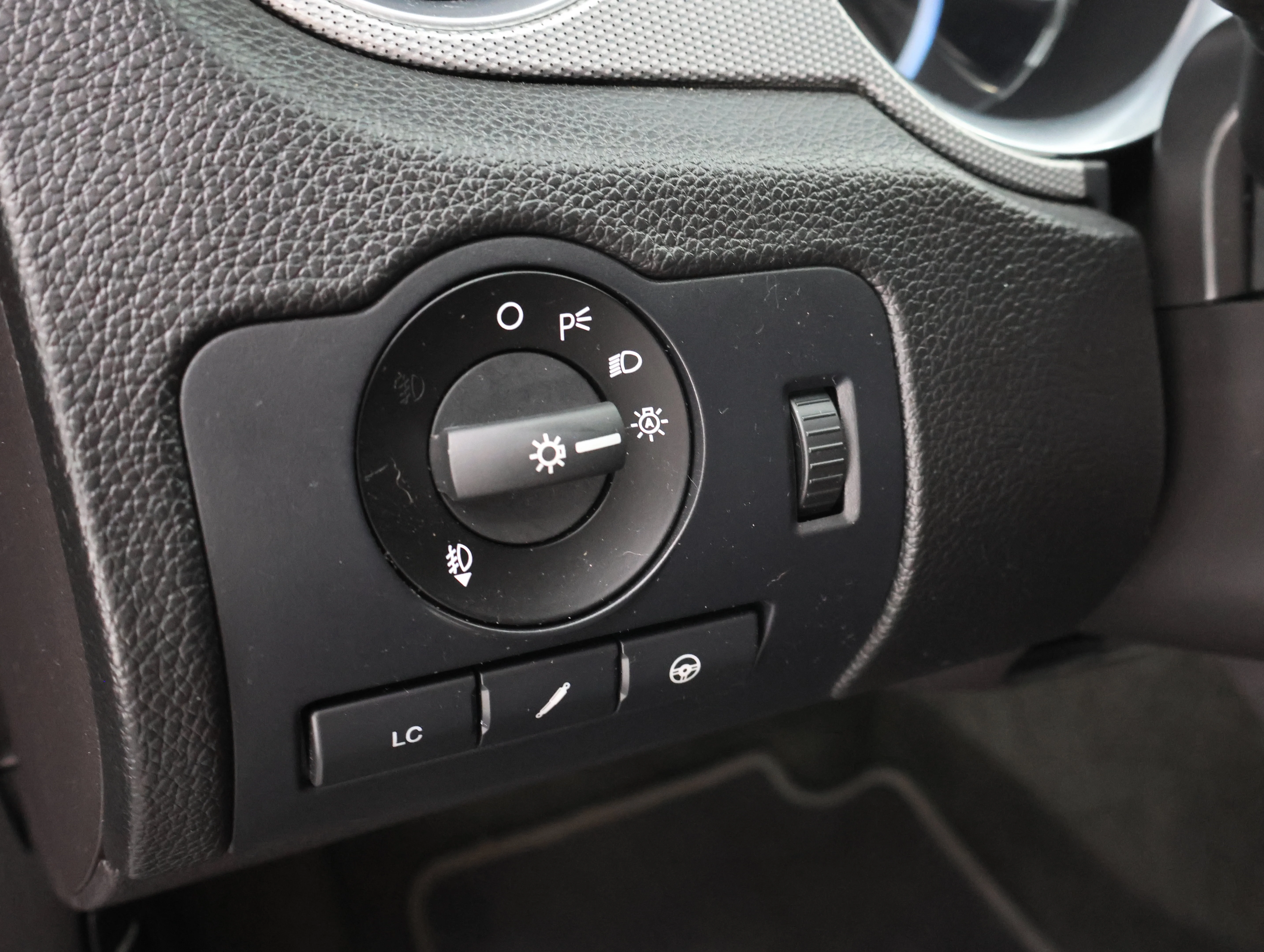 Used 2014 Black Ford Shelby GT500 image 35