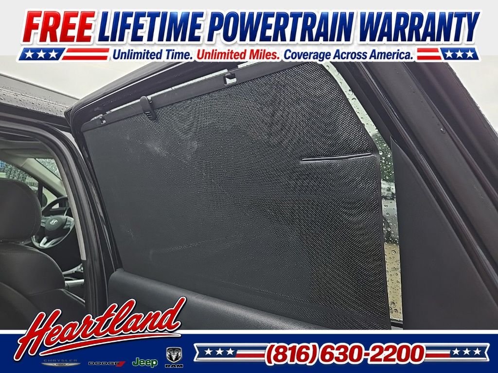 Used 2022 Black Hyundai Limited image 79