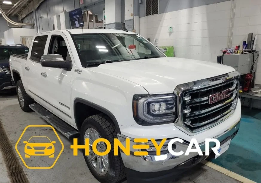 2018 GMC Sierra 4WD Crew Cab Short Box SLT's photo