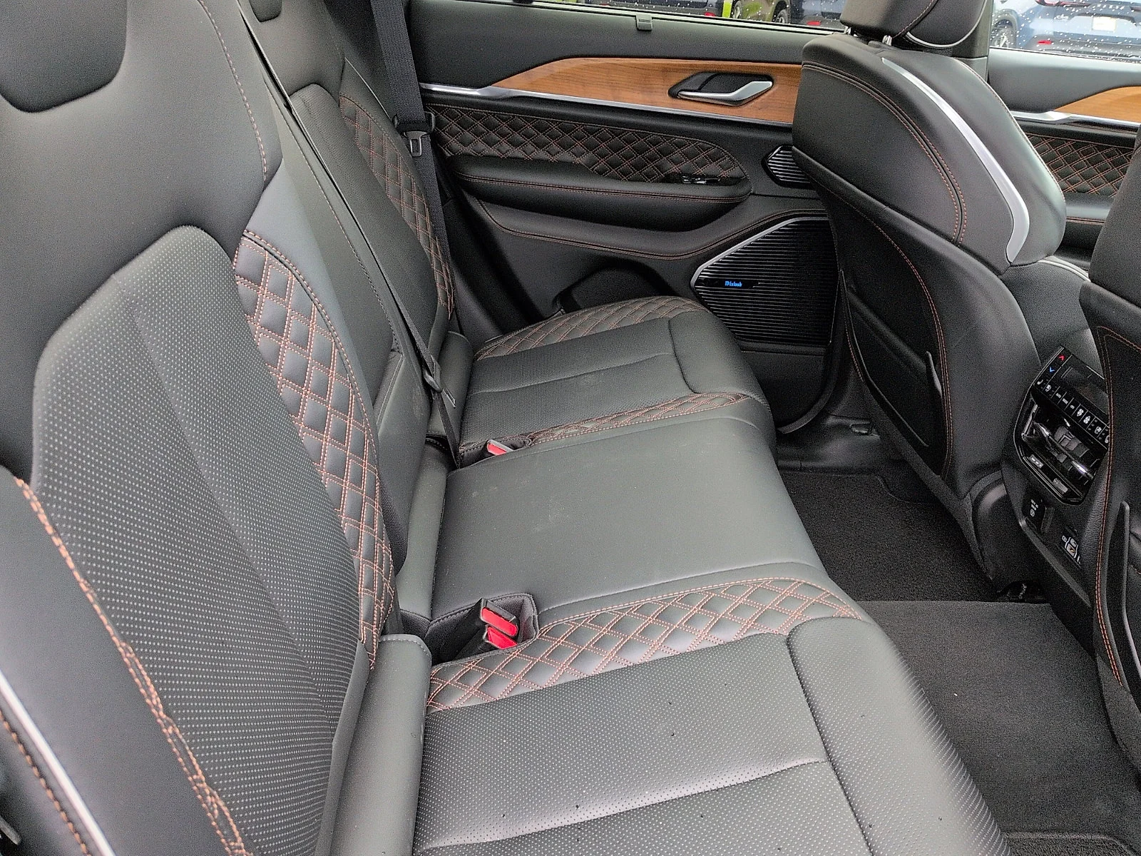 Used 2024 Baltic Gray Metallic Clearcoat Jeep Summit Reserve image 8