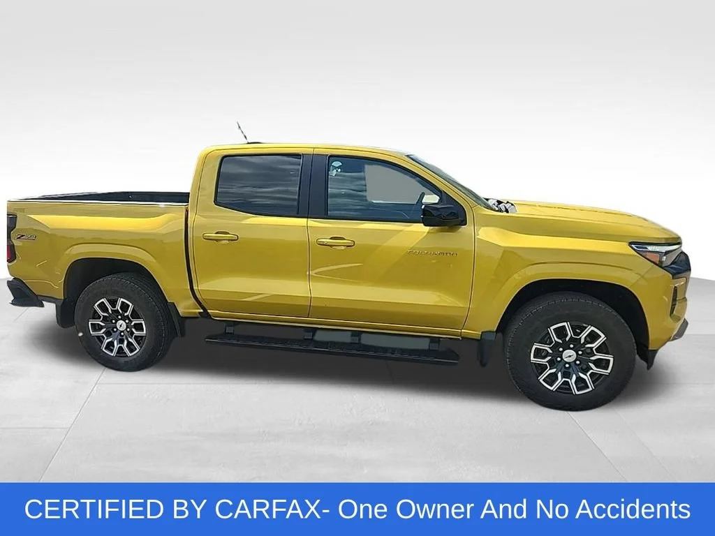Used 2023 Chevrolet Colorado Z71 with VIN 1GCPTDEK7P1213944 for sale in Northfield, Minnesota