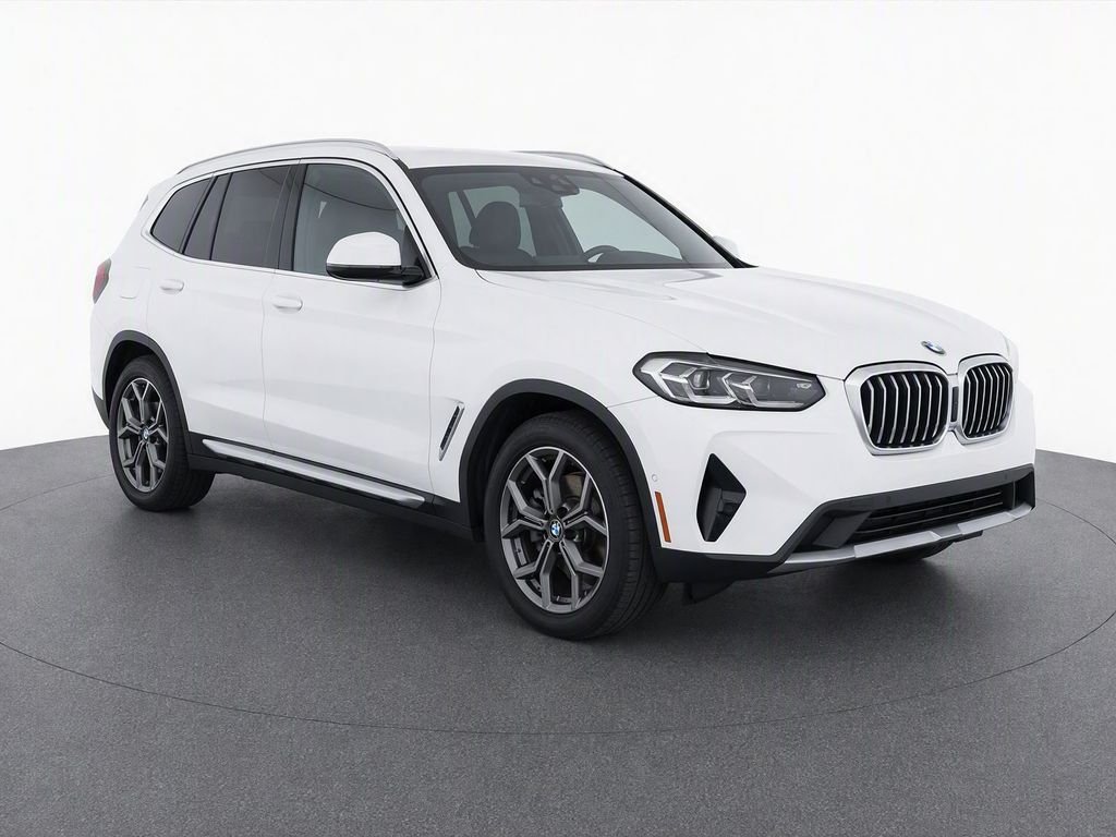 Used 2023 Alpine White BMW xDrive30i image 2