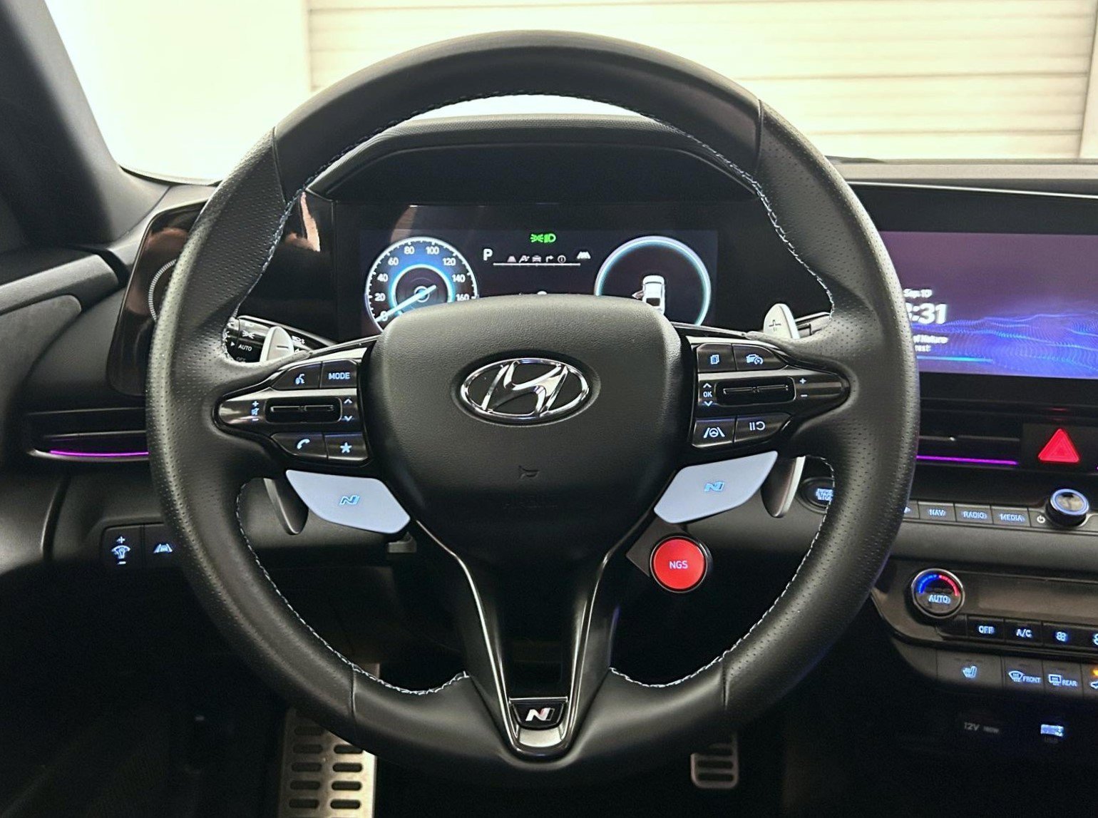 Used 2023 Blue Hyundai Base image 11