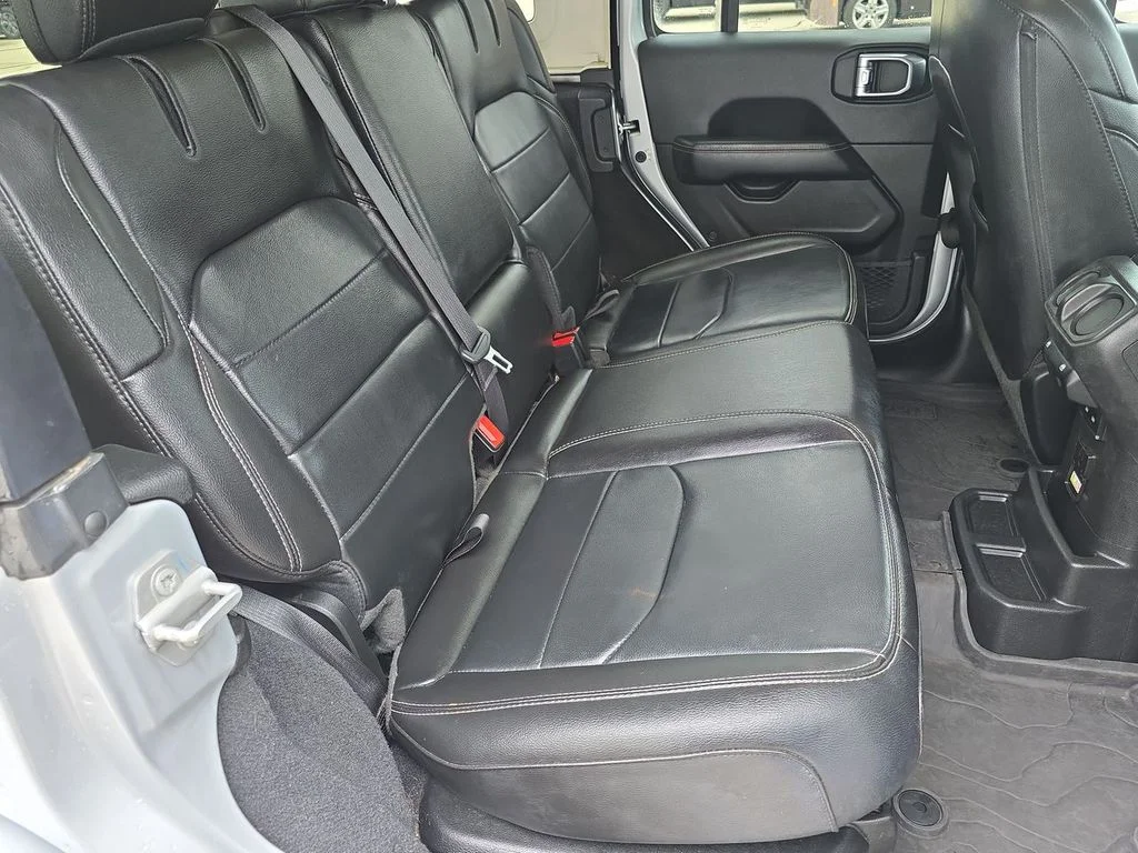 Used 2023 Silver Jeep Sahara 4xe image 28