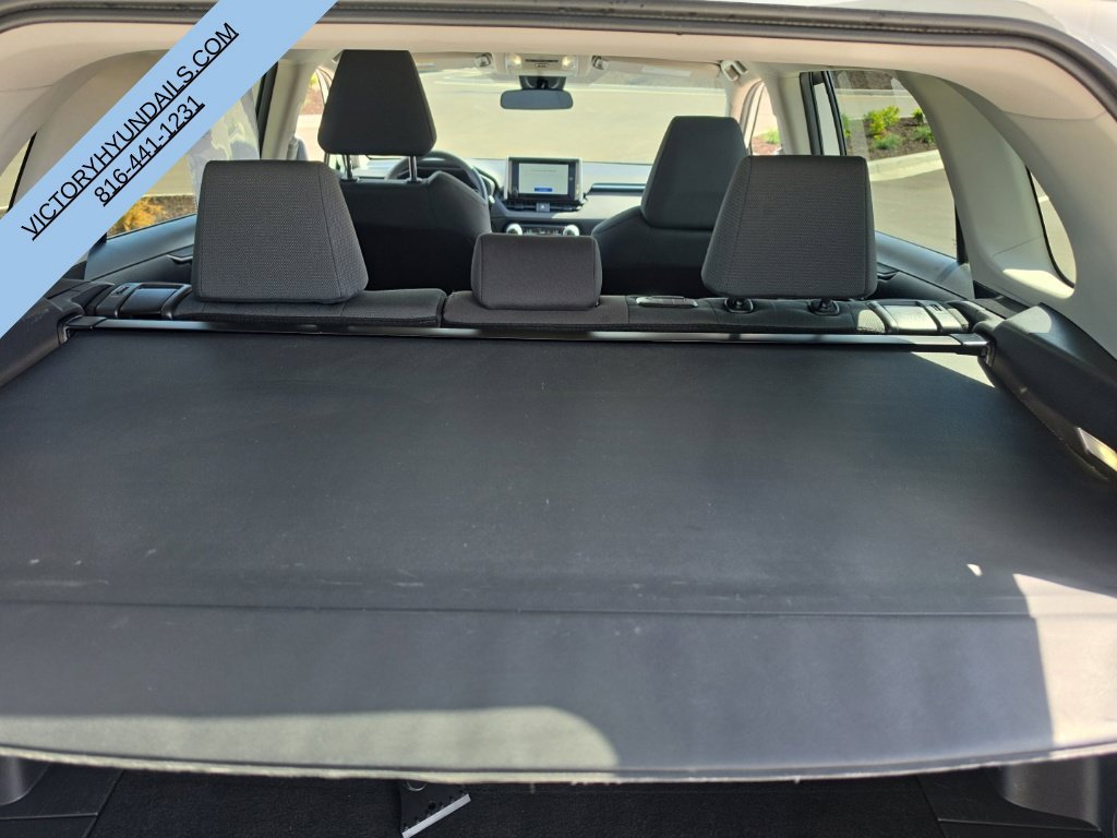 Used 2025 White Toyota XLE image 27