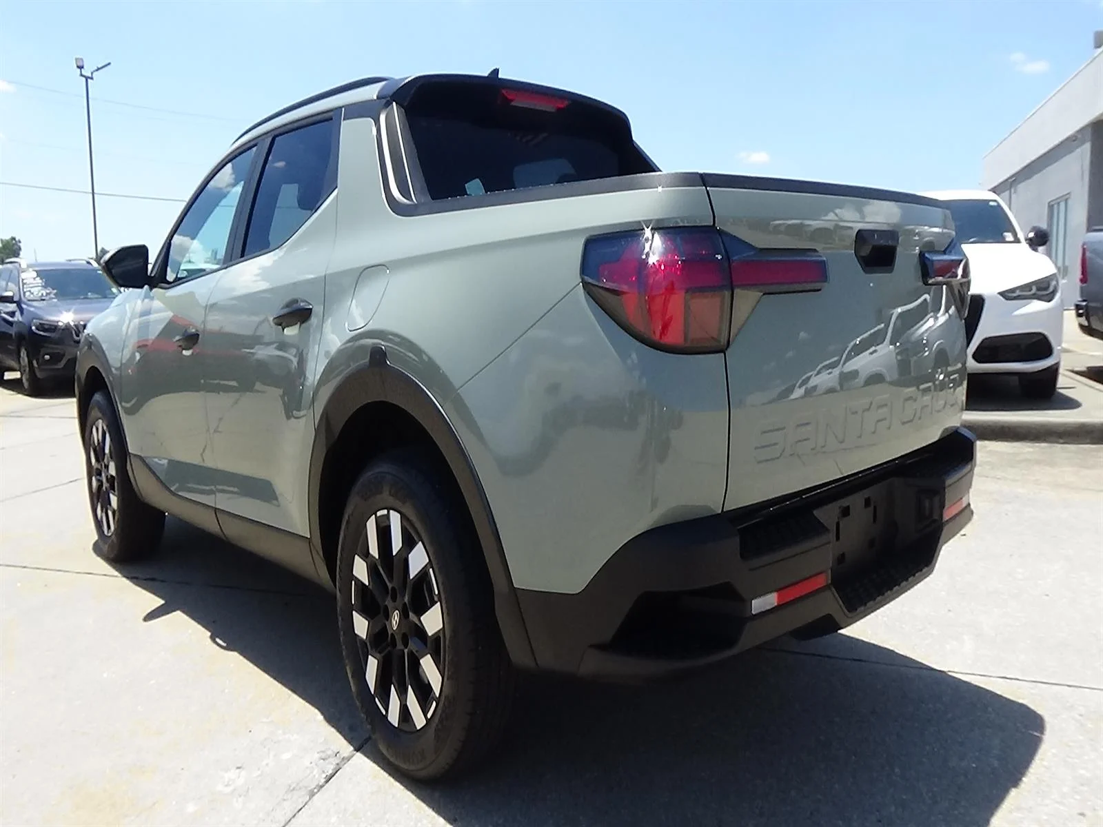 Used 2025 Sage Gray Pearl (sy9) Hyundai SEL image 8