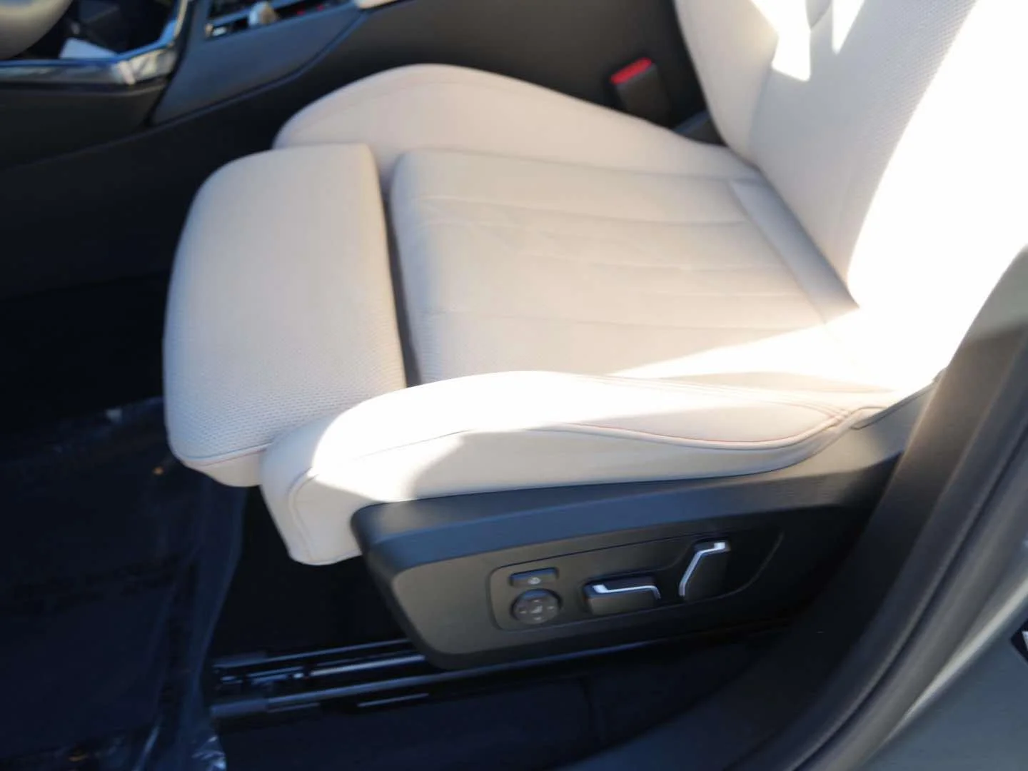 2025 BMW X3 30 - Photo 16