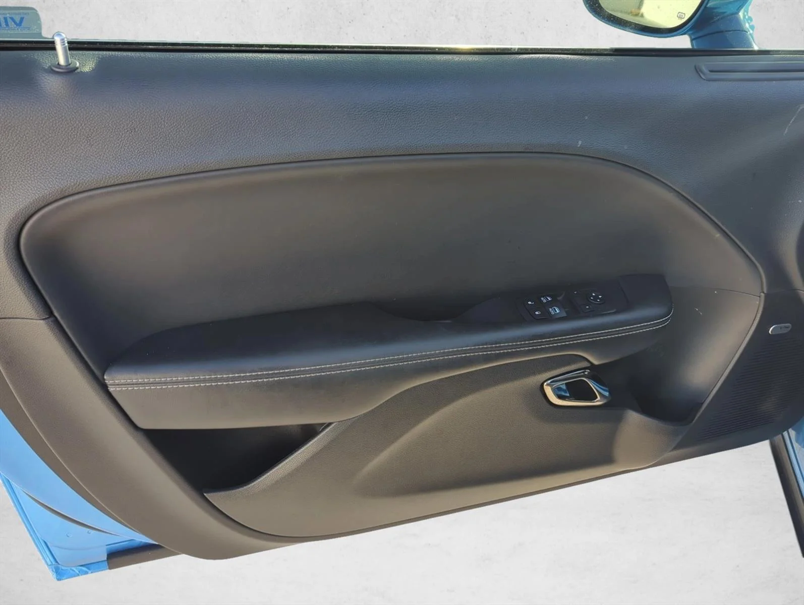 Used 2019 B5 Blue Pearlcoat Dodge SRT Hellcat image 8