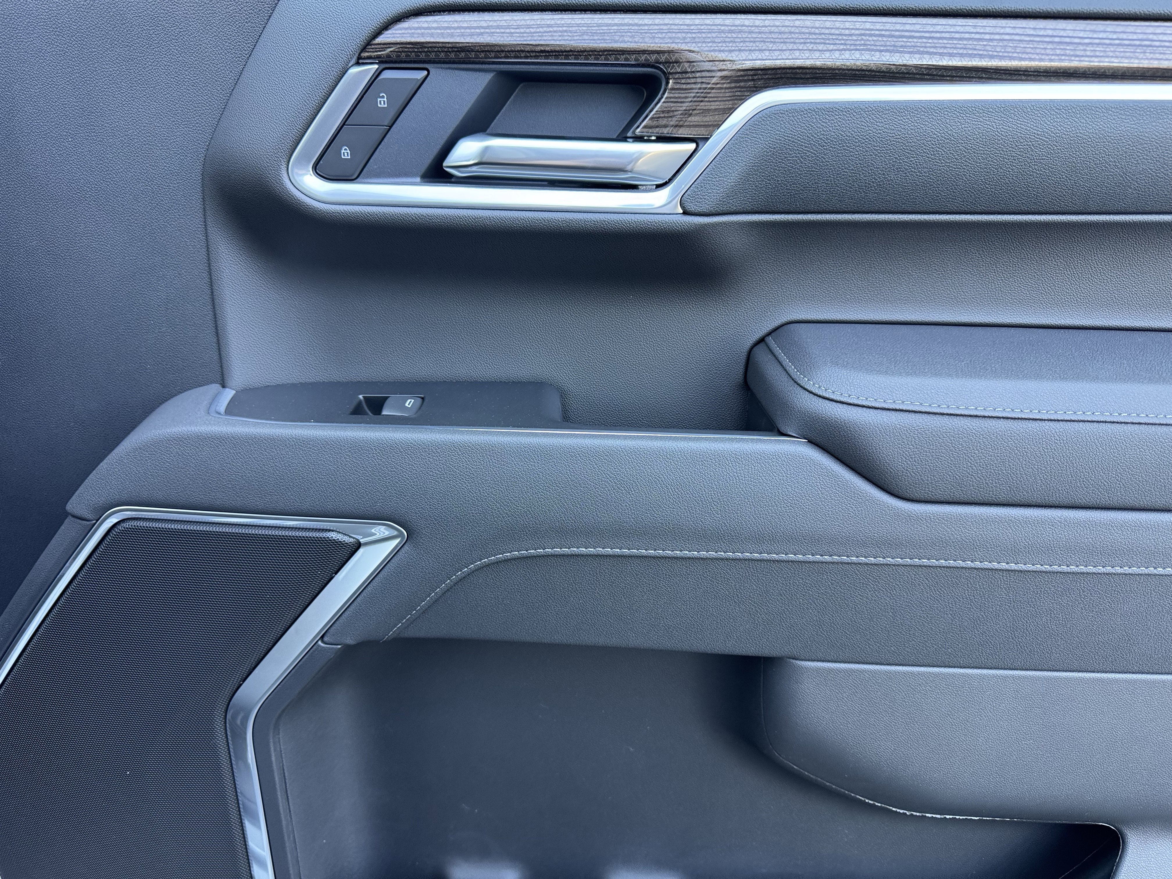 Used 2026 Sterling Gray Metallic Chevrolet LT image 25
