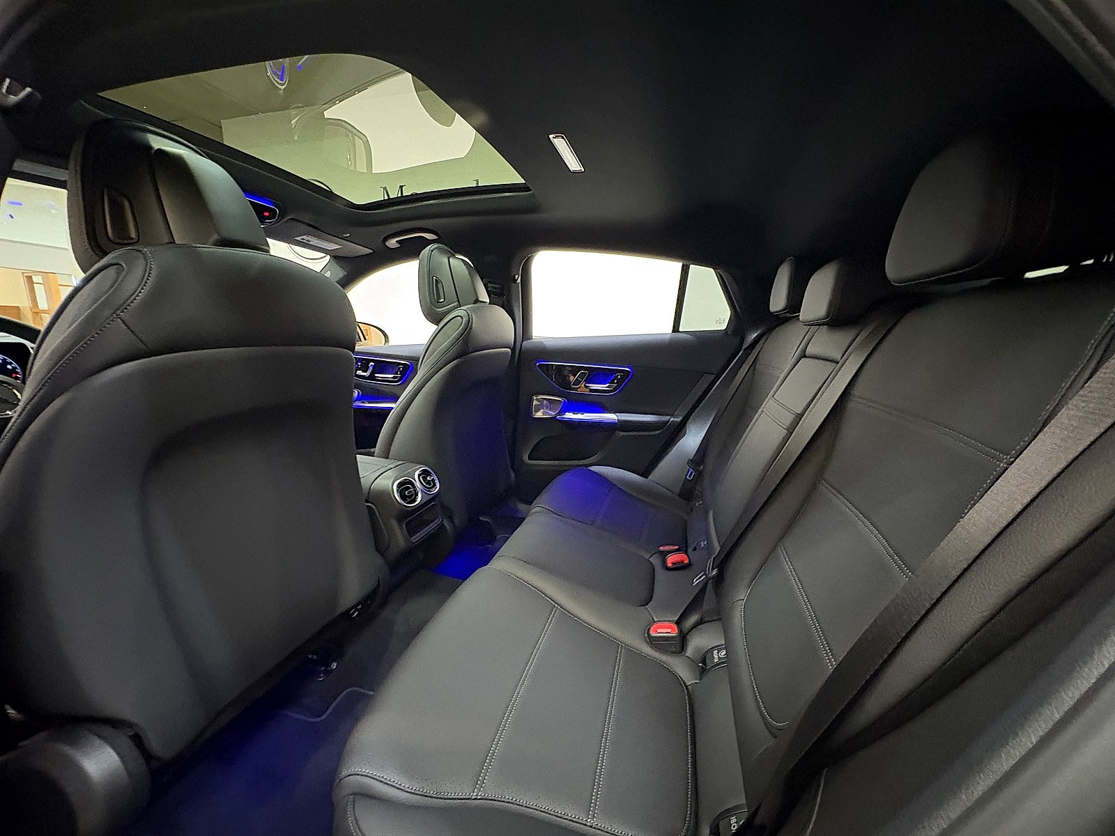 New 2027 Black Mercedes-Benz GLC 300 image 21