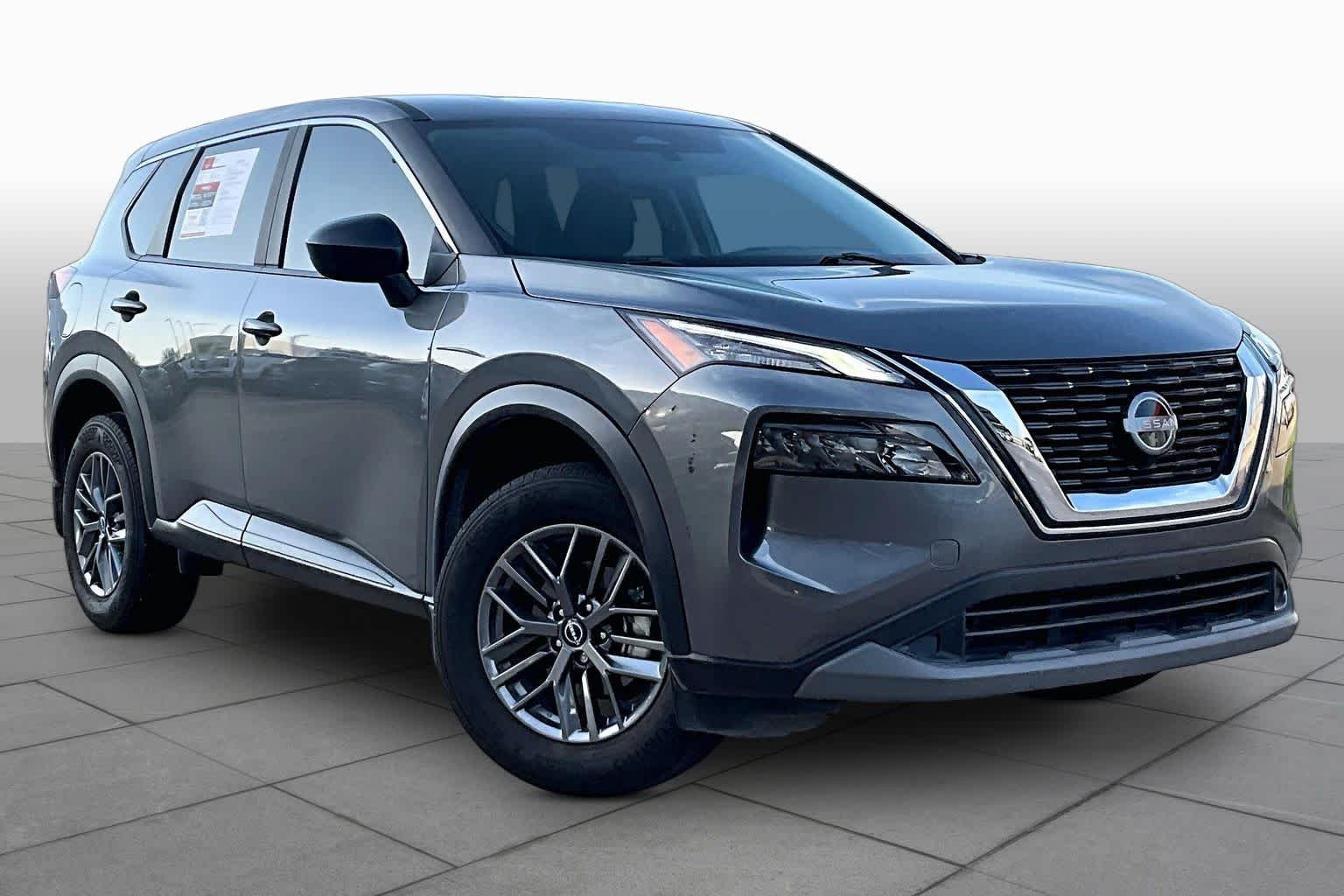 Certified Used 2023 Gun Metallic Nissan S image 2