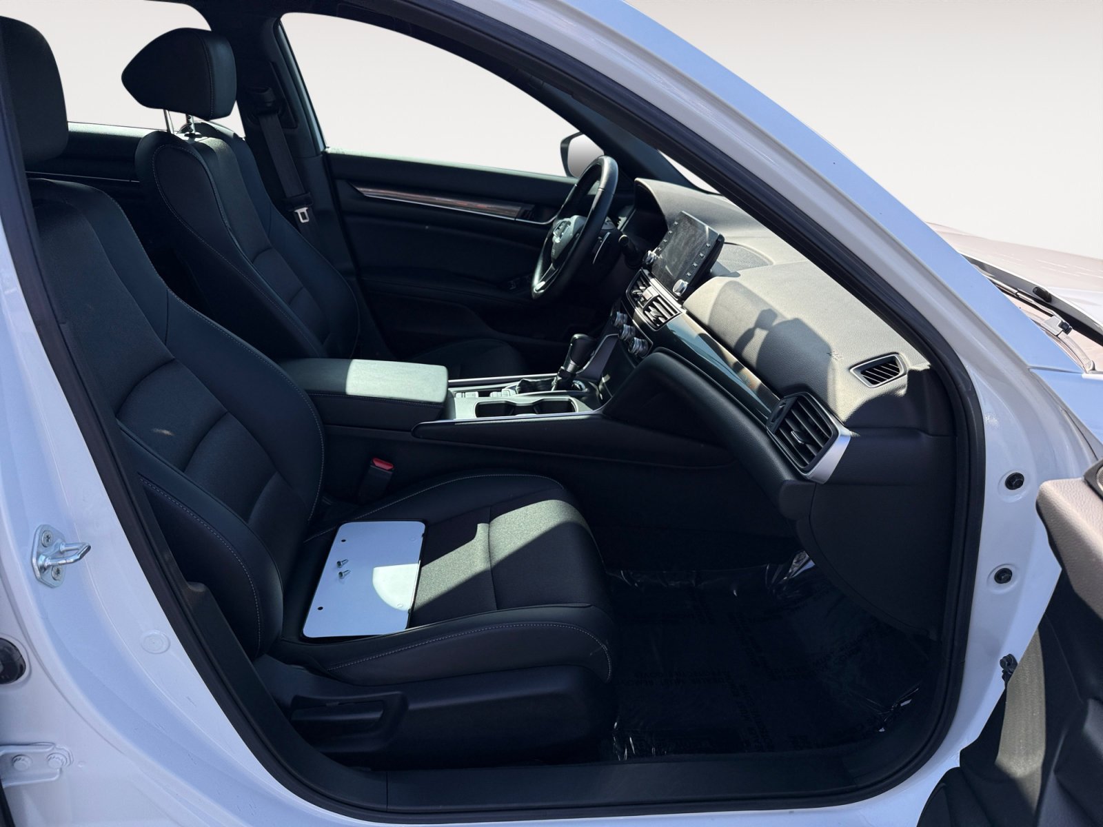 Used 2022 Platinum White Honda Sport image 19