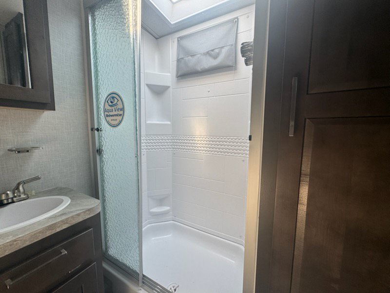 Used 2025  Jayco  image 5