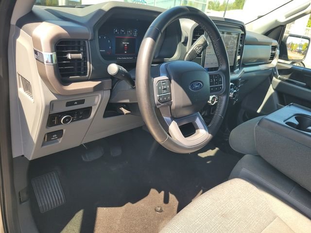 Used 2025  Ford XLT image 12