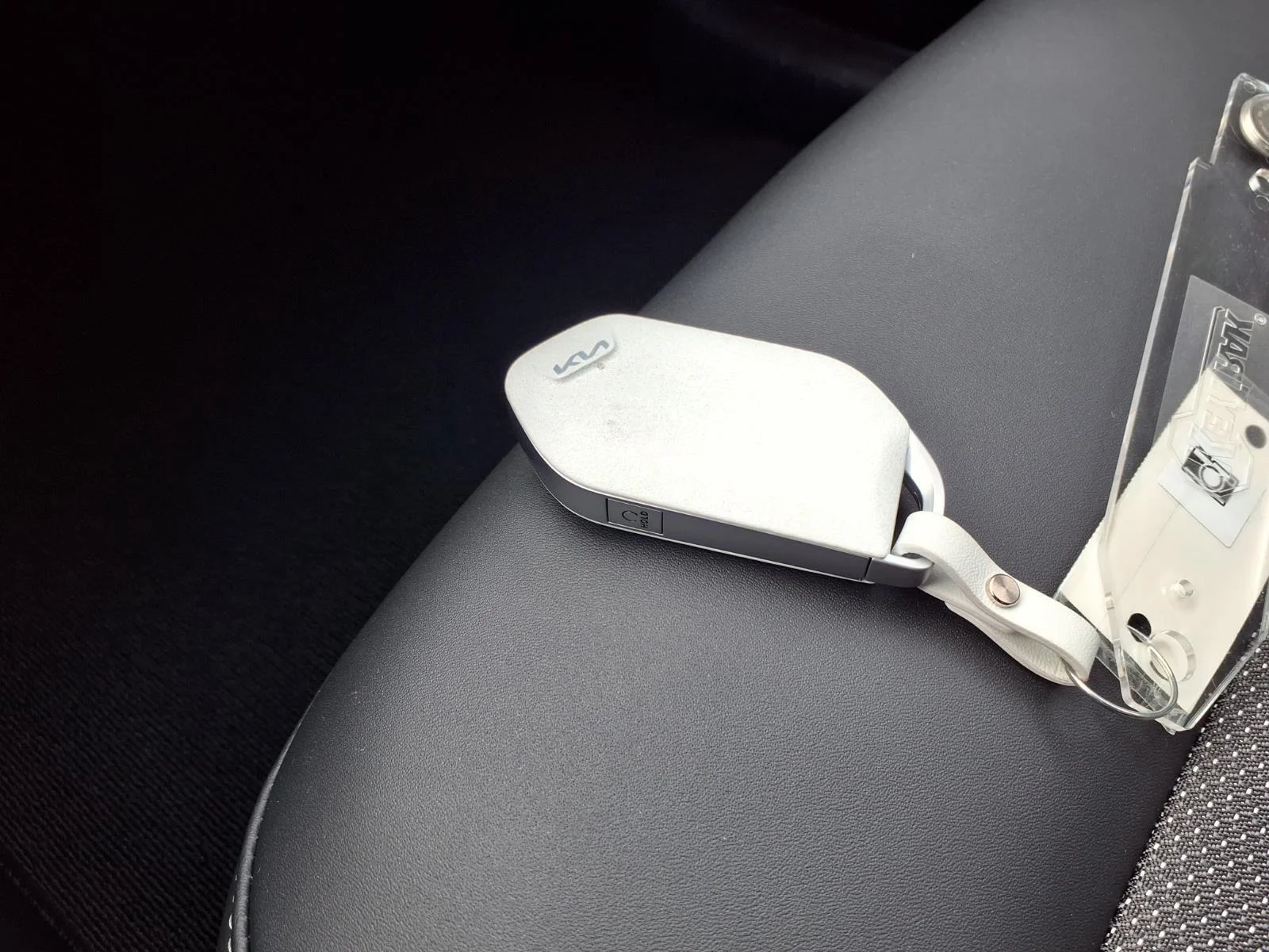New 2026 Wolf Gray Kia LIGHT image 10