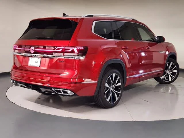 Used 2025 Aurora Red Metallic Volkswagen 2.0T SEL Premium R-Line image 2