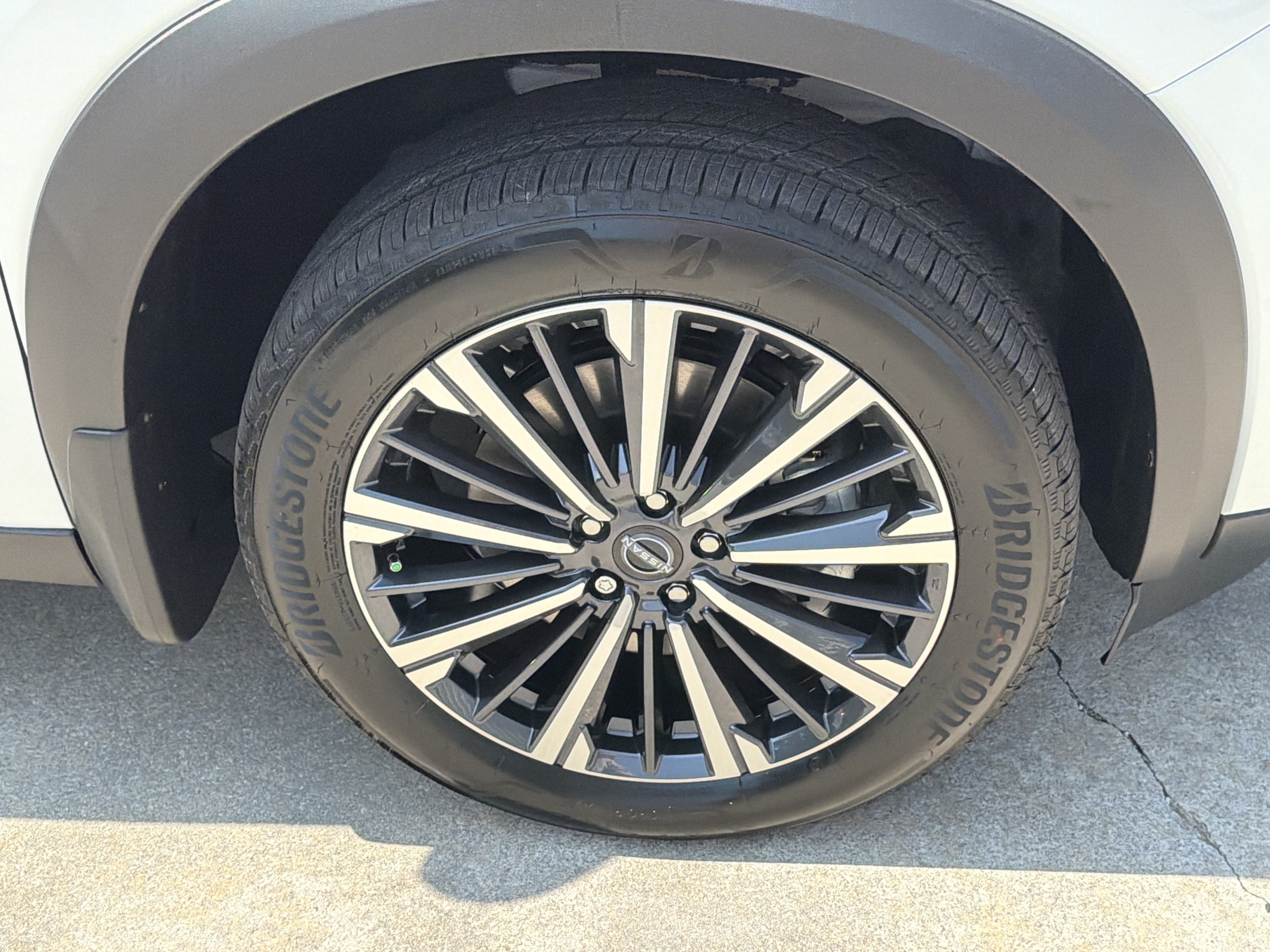 New 2026 Everest White Pearl Tricoat Nissan Platinum image 13