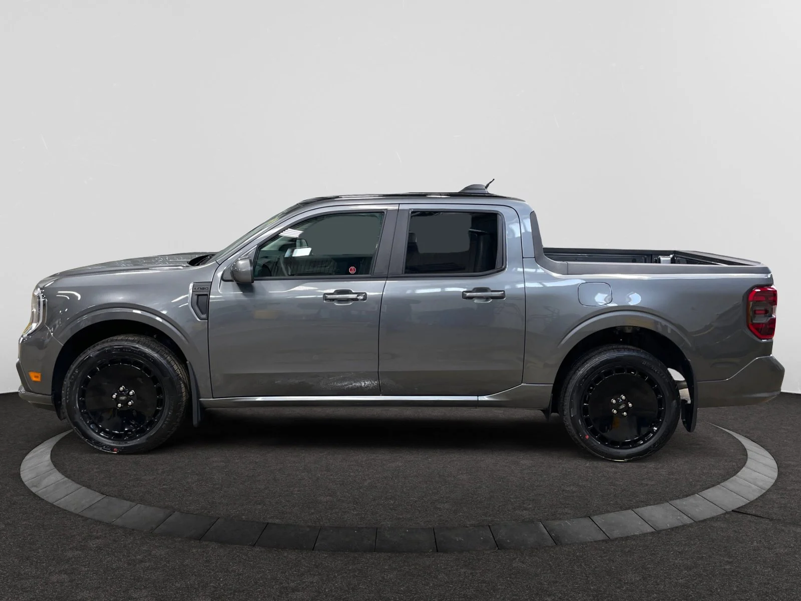 New 2026 Carbonized Grey Metallic Ford Lobo Standard image 2