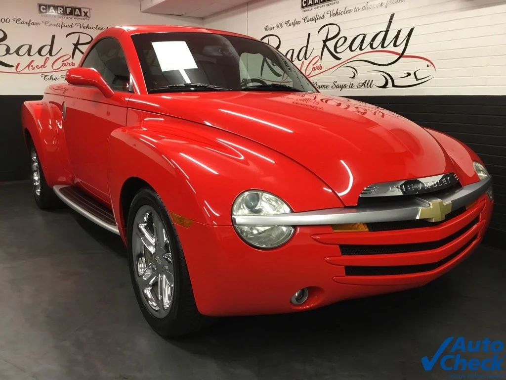 Used 2005 Red Chevrolet Base image 14