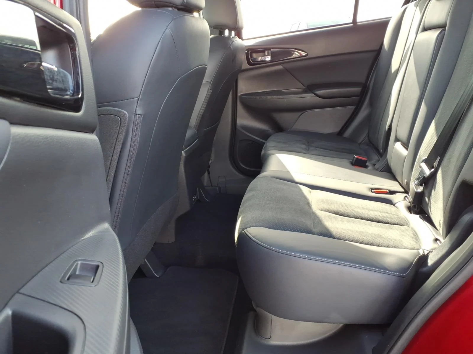 Used 2024 Red Diamond Mitsubishi SE image 5