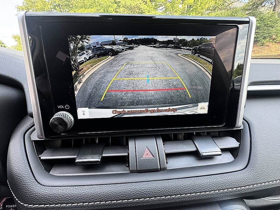 Certified Used 2025 Ice Toyota Hybrid XLE image 16