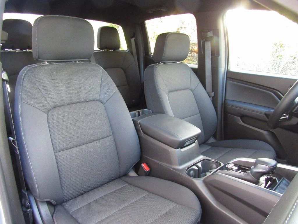 2024 Chevrolet Colorado LT - Photo 21