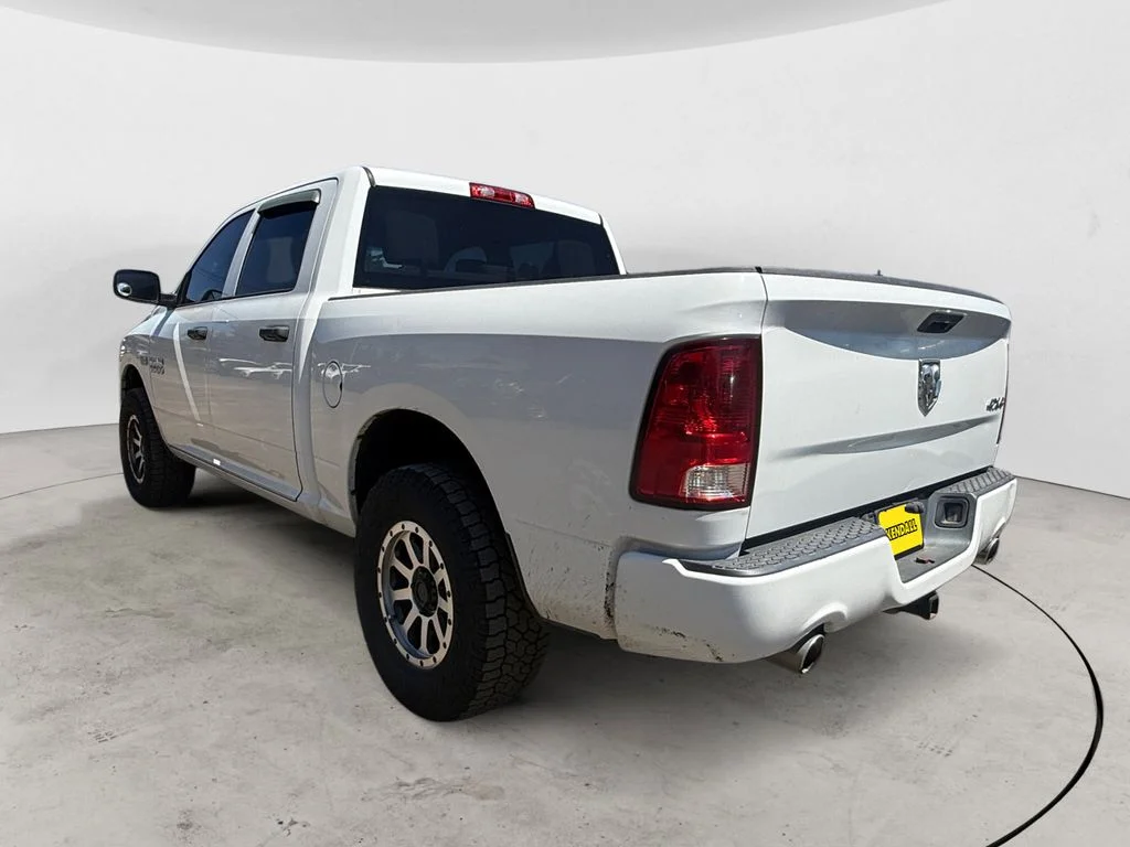 Used 2013 White Ram Express image 3