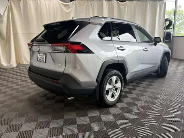 Used 2021 Silver Sky Metallic Toyota XLE image 11