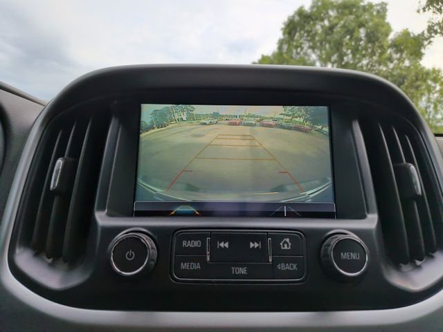 Used 2018 Gray Chevrolet ZR2 image 24