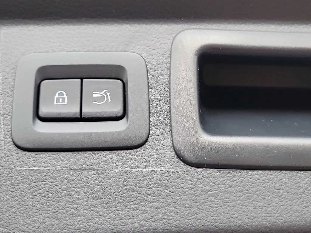 New 2026 Wind Chill Pearl Mazda Premium AWD image 23
