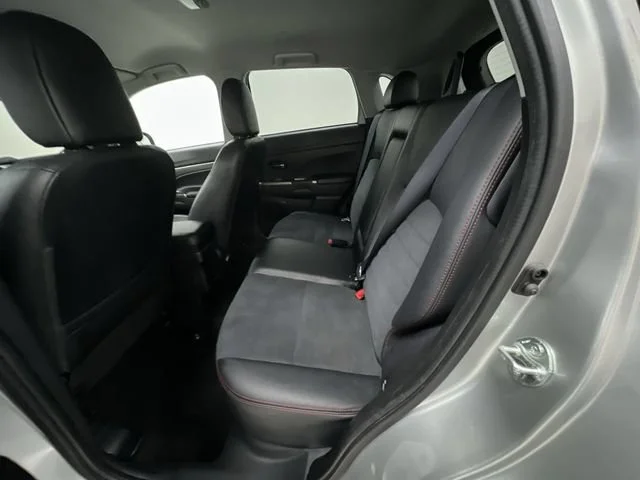 2024 Mitsubishi Outlander Sport S - Photo 23
