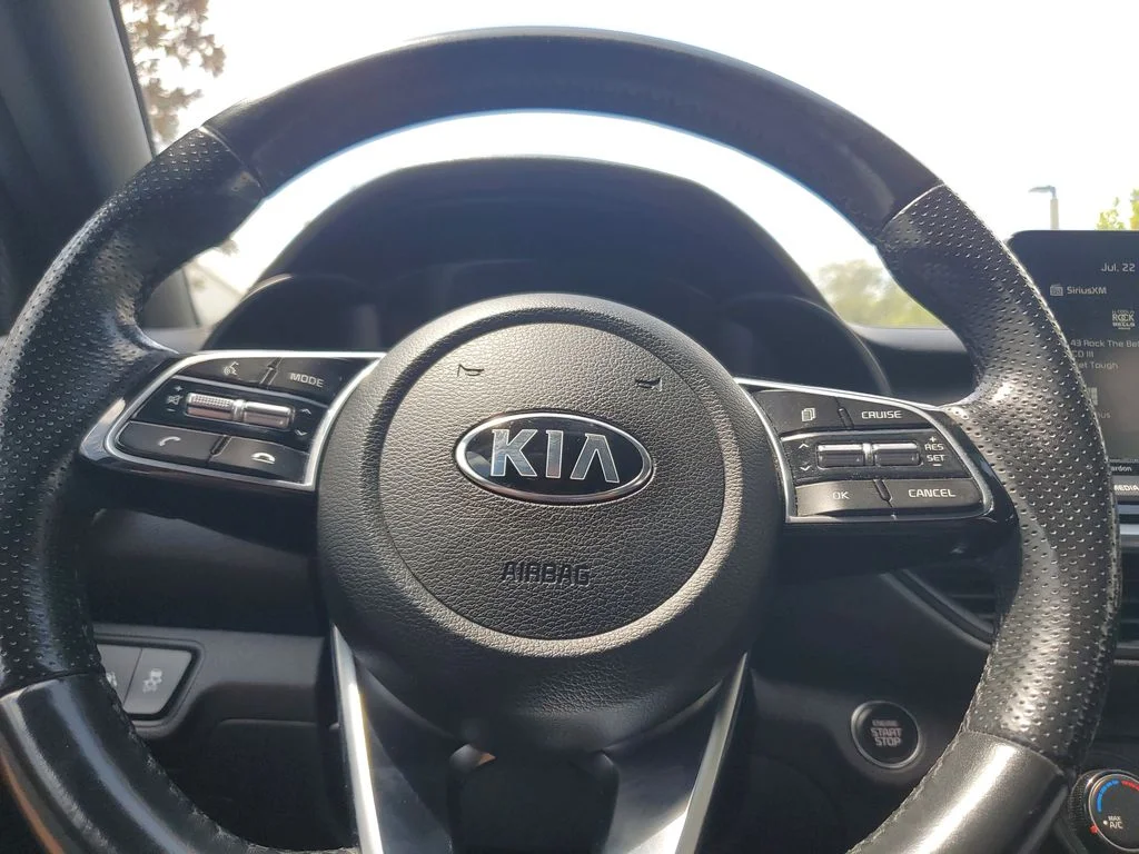Used 2021 White Kia GT-Line image 24