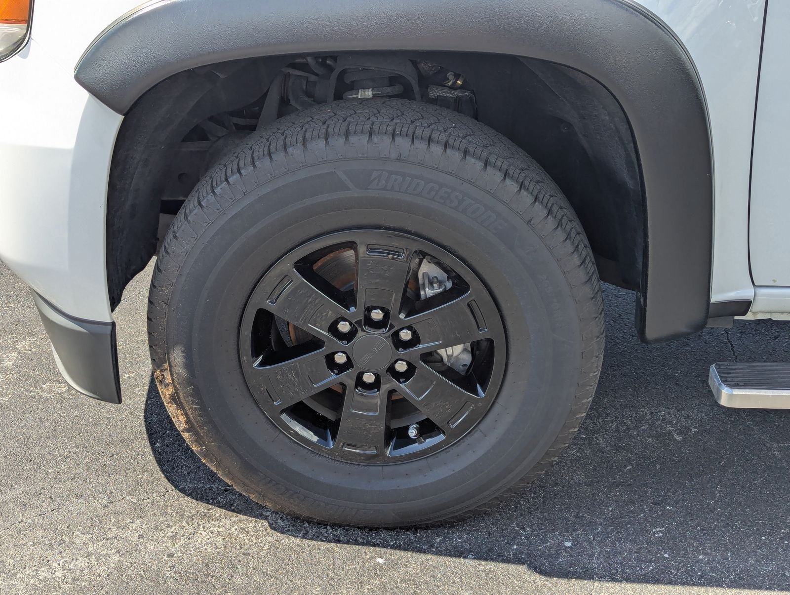 Used 2020 Summit White GMC Base image 36