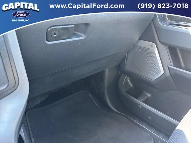 Used 2024 White Ford Lariat image 27